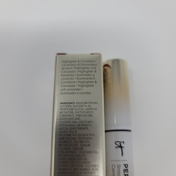 IT Cosmetics Perfect Lighting Radiant Touch Magic Wand Concealer Radiant Light - Picture 5 of 7